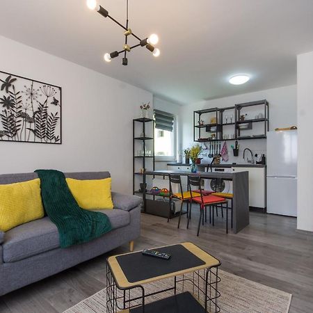 Apartment Retiro Pula Extérieur photo