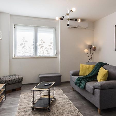 Apartment Retiro Pula Extérieur photo