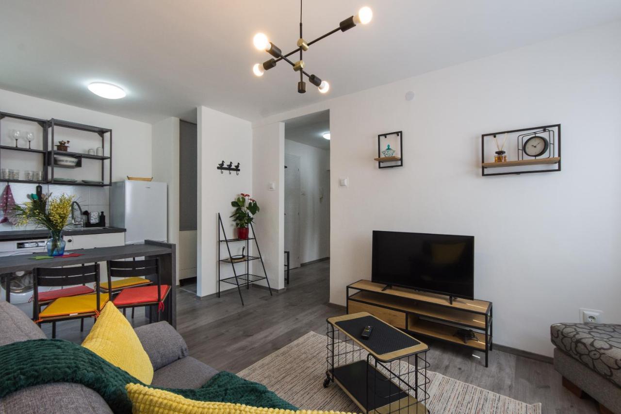 Apartment Retiro Pula Extérieur photo